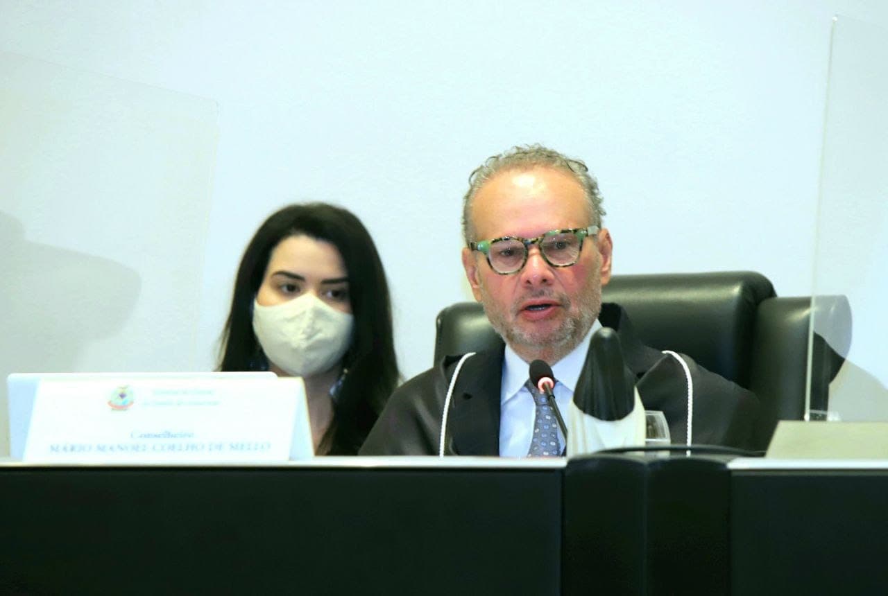Licitação de aluguel de ônibus escolar da Semed é suspensa