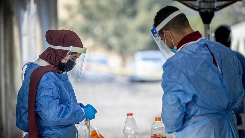 Israel registra primeiro caso de dupla infecção por covid-19 e gripe