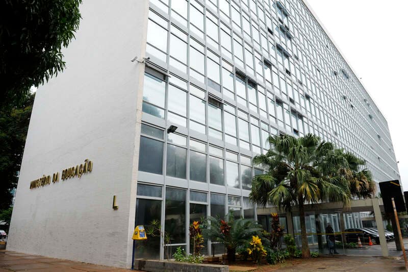 TCU vai fiscalizar setor do MEC responsável pelo repasse de verbas a municípios
