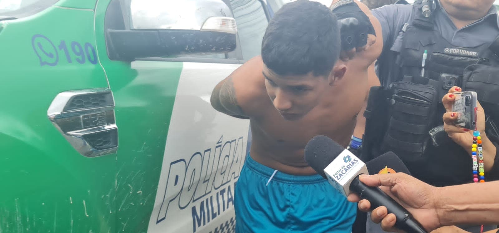 Cerco policial prende homem e apreende adolescente após roubo a ônibus