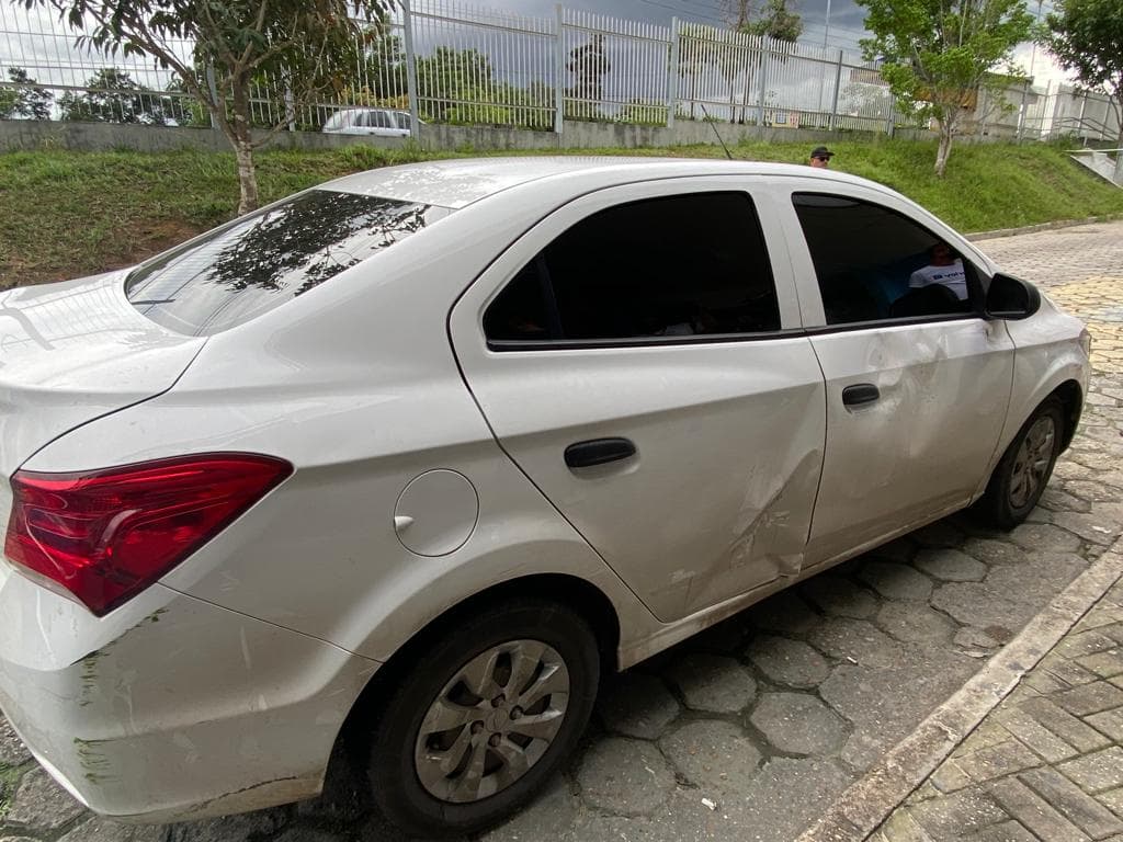 Motoristas de aplicativos realizam manifestação após colega de trabalho sofrer agressão