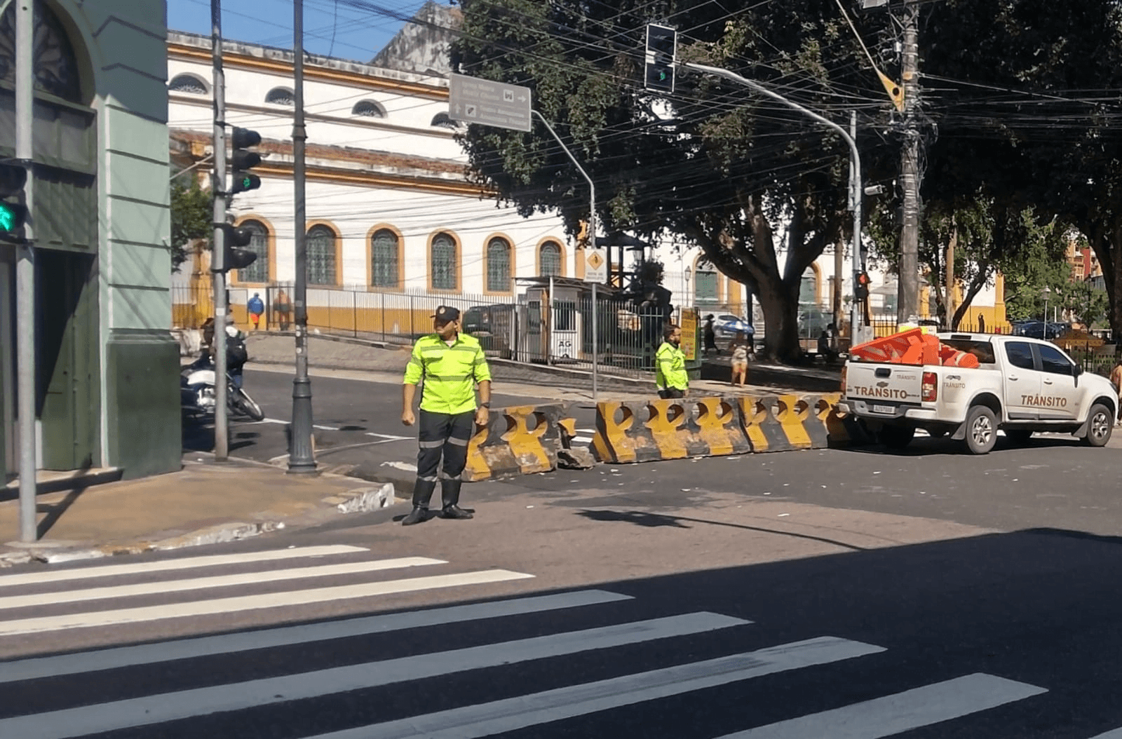 Rompimento de galeria: Fluxo de trânsito no Centro de Manaus será modificado