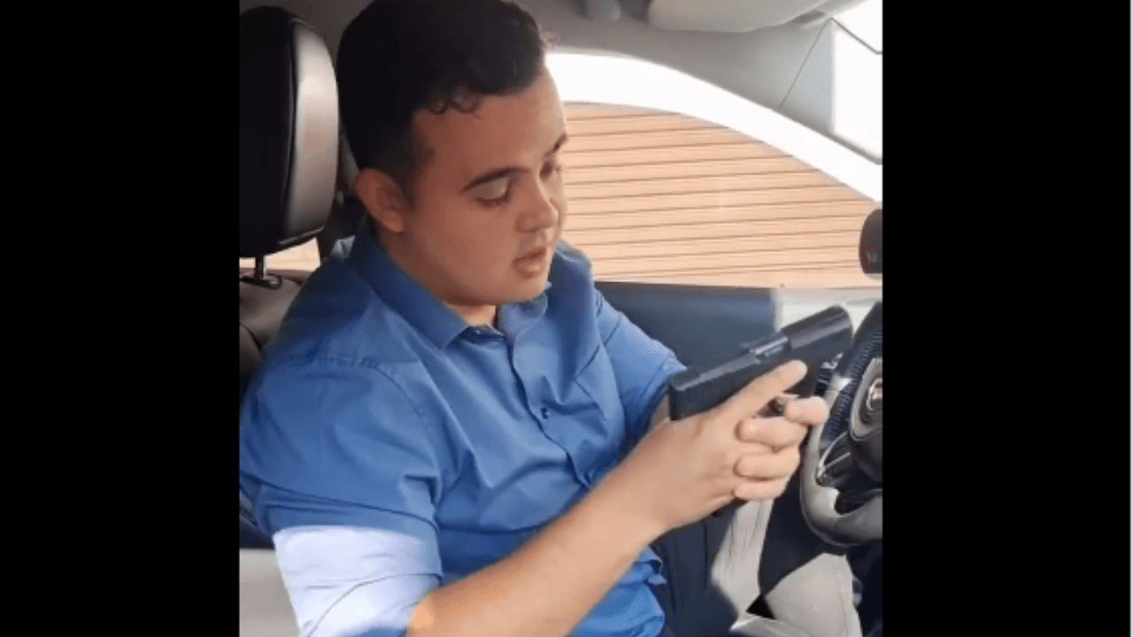 Deputado grava vídeo com arma e ameaça Lula após fala do petista