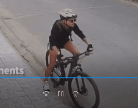 Mulher sai para pedalar após matar amiga que compartilhava apartamento
