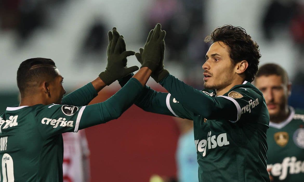 Libertadores: Palmeiras garante vaga nas oitavas; Athletico-PR é goleado