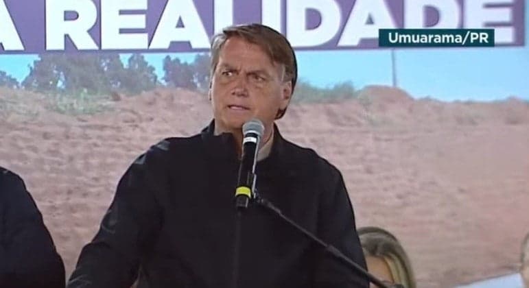 Bolsonaro diz duvidar que TSE o casse por divulgar fake news