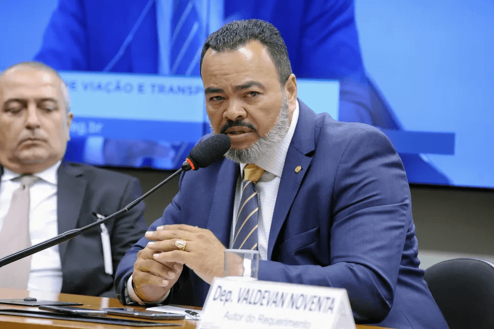 STF derruba decisão de Nunes Marques e restaura cassação de bolsonarista
