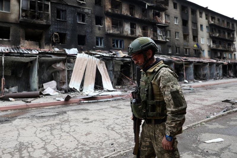 Ucrânia: Rússia bombardeia porto de Odessa, um dia após acordo de grãos