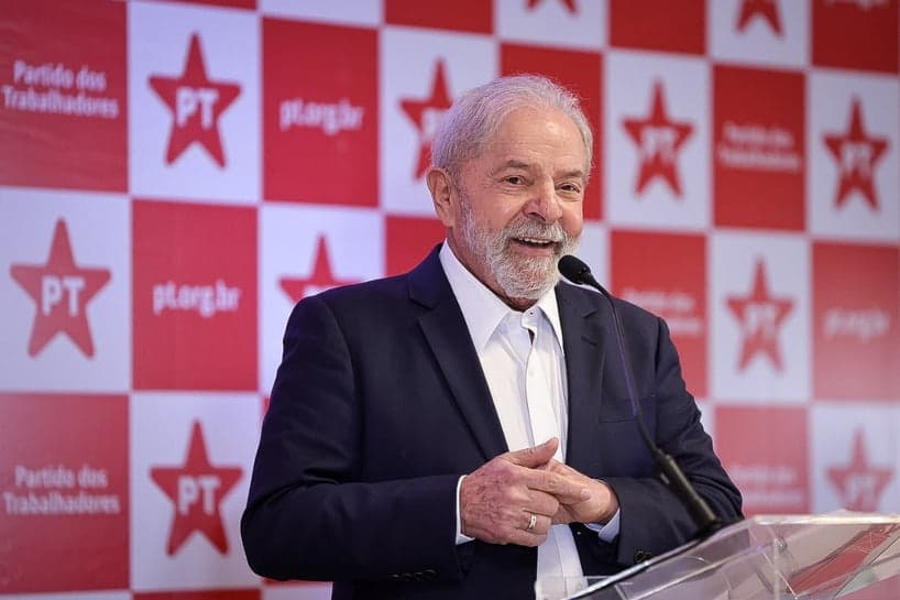 Pesquisa Datalfolha: Lula dispara na preferência do eleitorado jovem