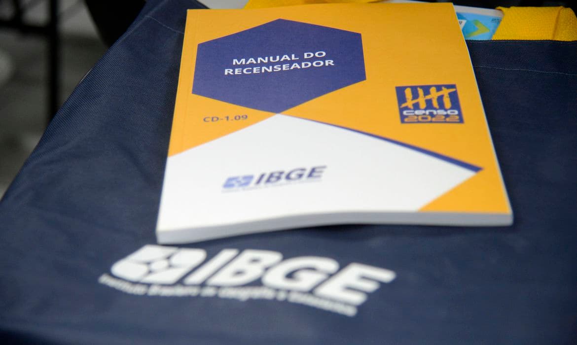 Censo 2022: IBGE inicia treinamento presencial para recenseadores