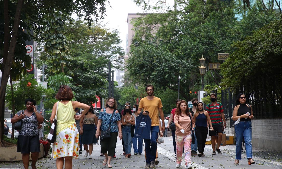 Covid-19: Brasil tem 72.050 casos e 283 mortes em 24 horas