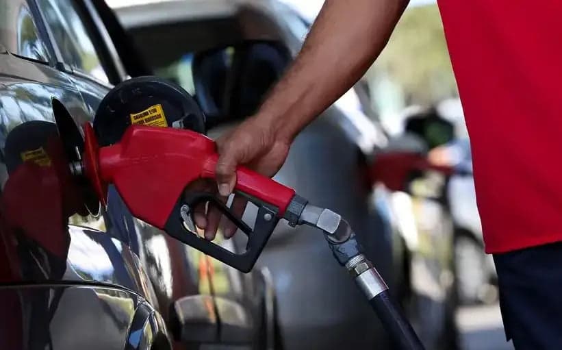 Em Manaus, preço do litro da gasolina sobe para R$5,70