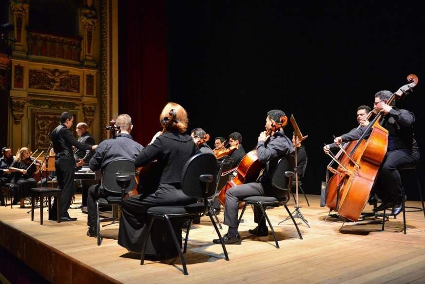 Orquestra de Câmara apresenta espetáculo nesta terça (16)