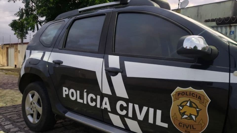 Homem mata colega a machadadas após discussão por motivos políticos