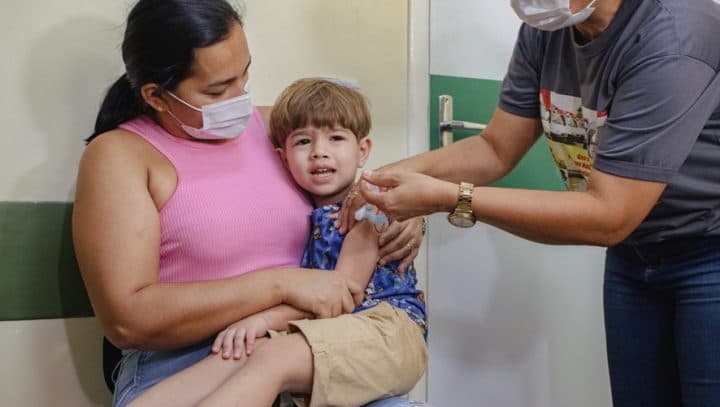 Campanha contra Poliomielite encerra e não chega a 60% em Manaus