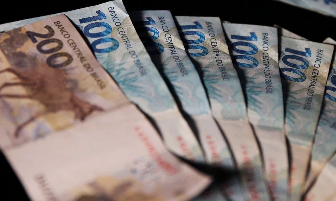 Mercado financeiro reduz expectativa de inflação: 5,71%