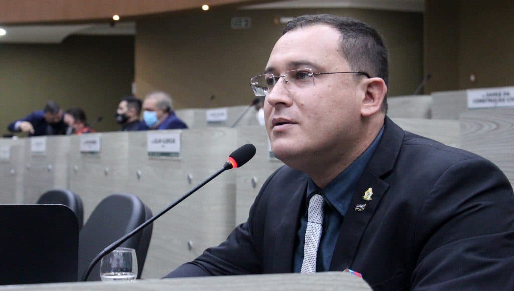 CMM promulga lei que proíbe &#8220;danças sensuais&#8221; em escolas