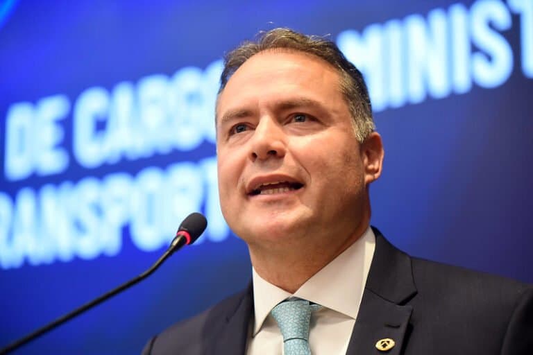 BR-319: Ministro Renan Filho entra na “guerra de narrativas” e ataca Tarcísio de Freitas