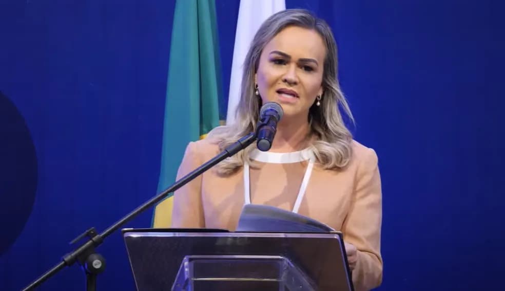 Ministra quer reduzir preço de passagens para incentivar o turismo