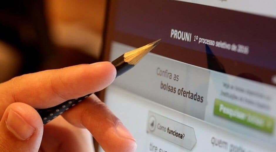 Prazo para comprovação de documentos do Prouni termina nesta semana. Confira