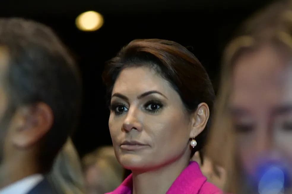 Michelle Bolsonaro viaja de volta aos Estados Unidos