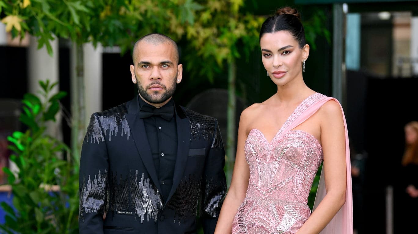 Daniel Alves admite sexo consensual com modelo que o acusa de estupro