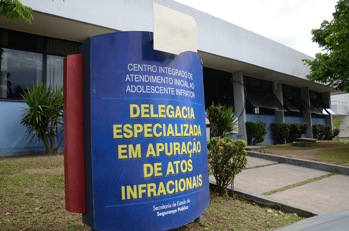 Investigação identifica 25 alunos envolvidos em ameaças contra escolas no AM