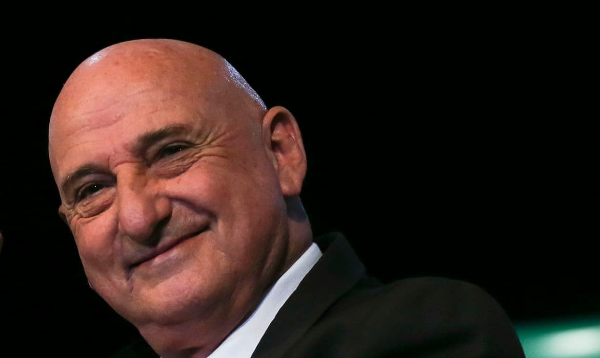 General Gonçalves Dias pede demissão do GSI