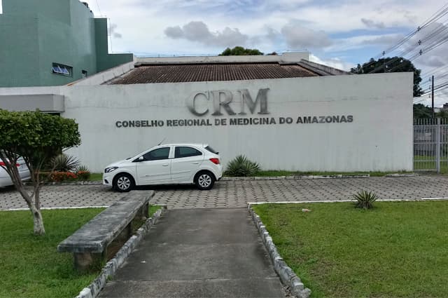 Médico investigado por negligência será julgado pelo CRM-AM