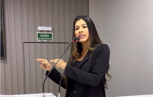 Vereadora denuncia prefeitura de Parintins por suspeita de contrato irregular