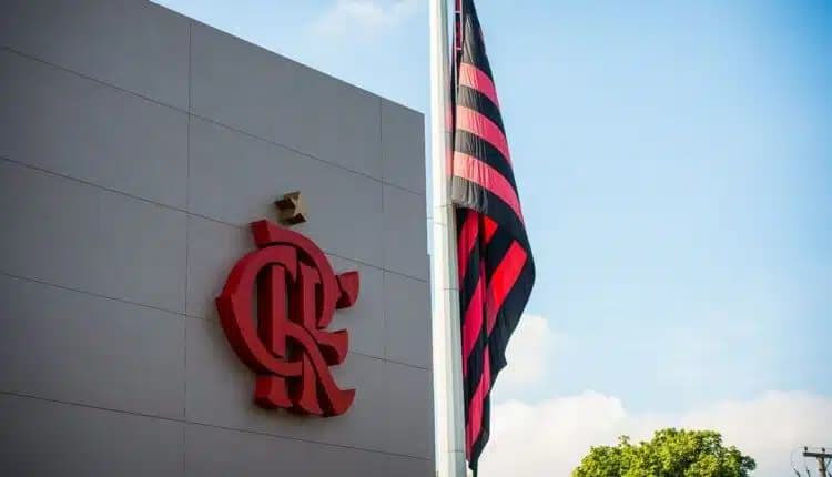MPF pede R$ 100 mil a diretora do Flamengo por fala contra nordestinos