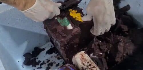 VÍDEO: Após denúncia, &#8220;supermaconha&#8221; é encontrada em polpas de açaí, em Manaus