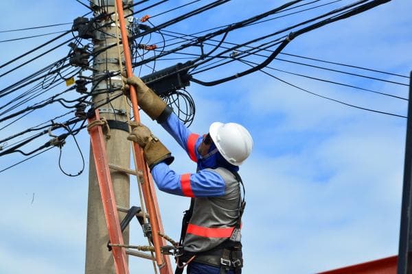 Em dia mais quente do ano, Manaus registra pico histórico de consumo de energia