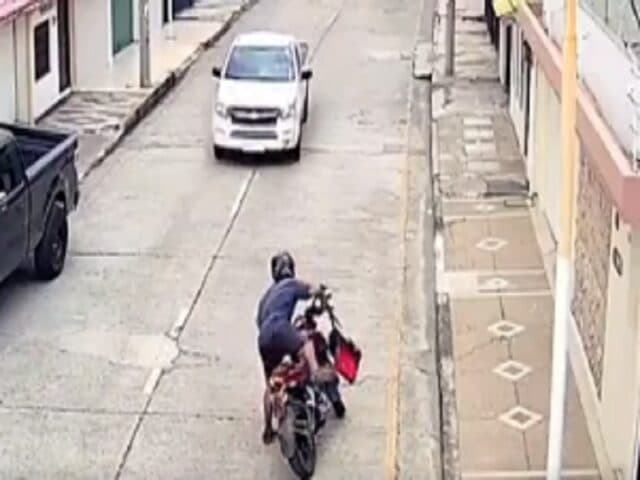 VÍDEO: Ladrão &#8220;se dá mal&#8221; e é atropelado por caminhonete durante assalto