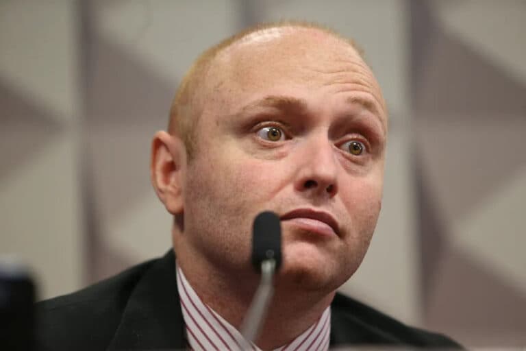 Moraes concede semiaberto a hacker Walter Delgatti, preso por invadir sistema do CNJ com Carla Zambelli