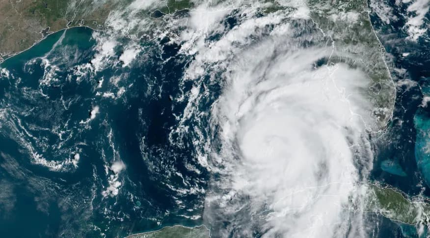 Idalia vira furação e avança em direção à Florida nesta quarta-feira, 30