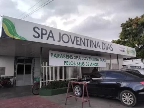Homem é executado com mais de 20 tiros na frente de casa, em Manaus