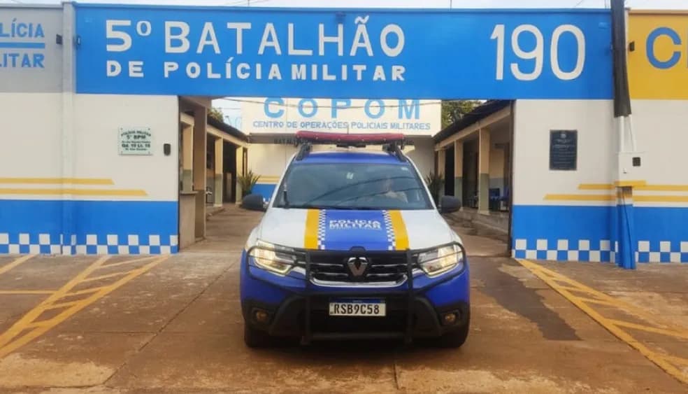 Pai suspeito de tentar matar filho a facadas é baleado por policiais ao resistir à prisão
