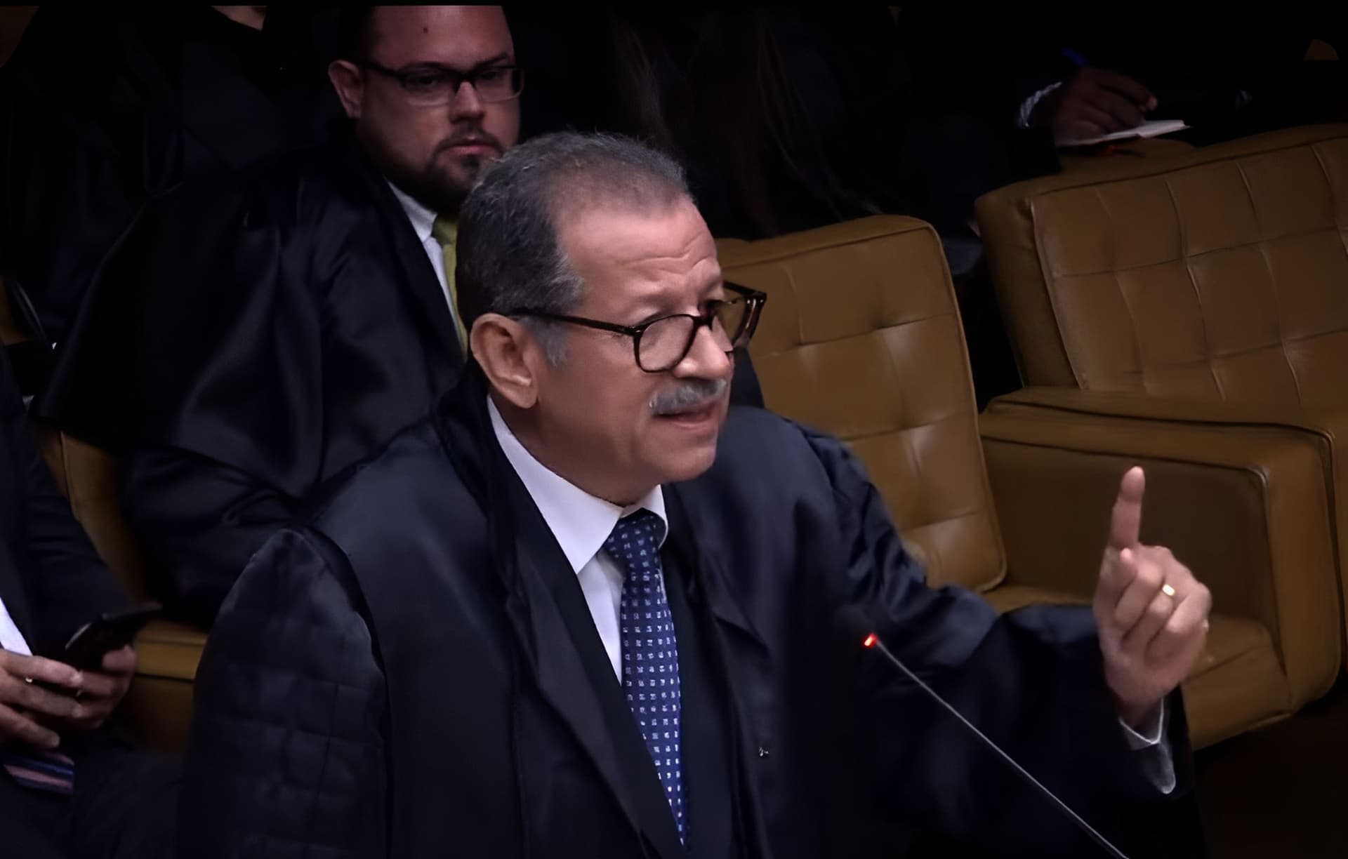 “Vossas Excelências são odiadas”, diz ex-desembargador no STF