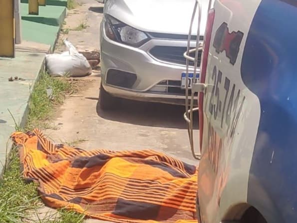 Pintor morre após despencar do alto de casa enquanto fazia serviço, em Manaus
