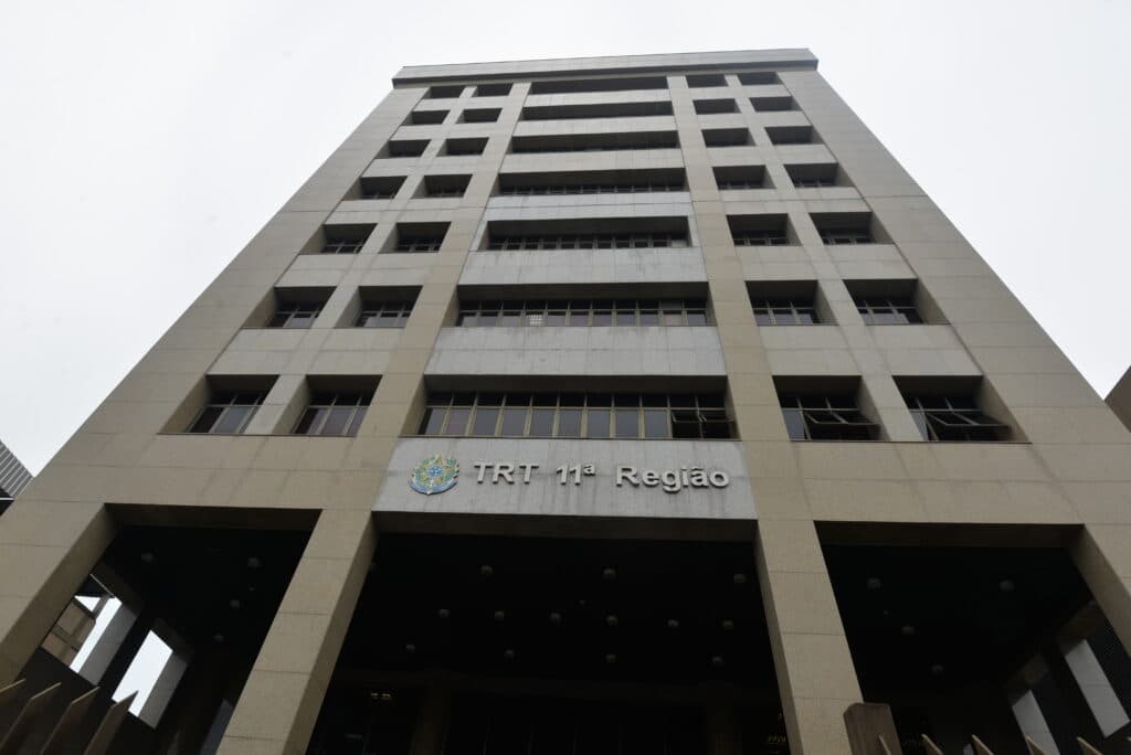 Idosos com processos trabalhistas podem buscar acordo em mutirão em Manaus