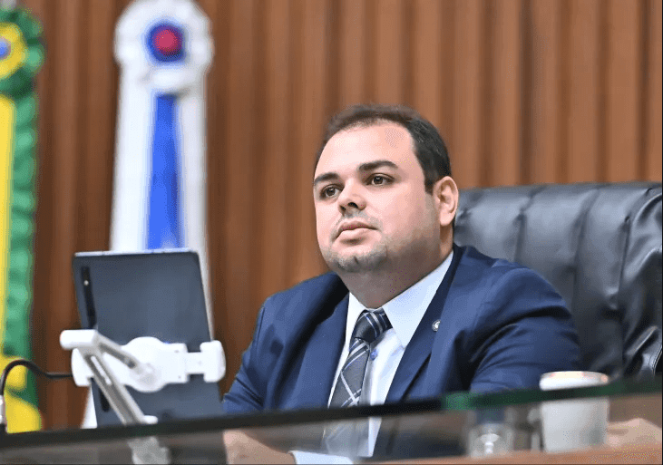 &#8220;Sem carisma é difícil puxar uma candidatura&#8221;, diz analista Carlos Santiago sobre Roberto Cidade