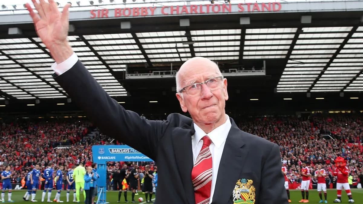 Morre aos 86 anos Sir Bobby Charlton, ídolo do futebol inglês