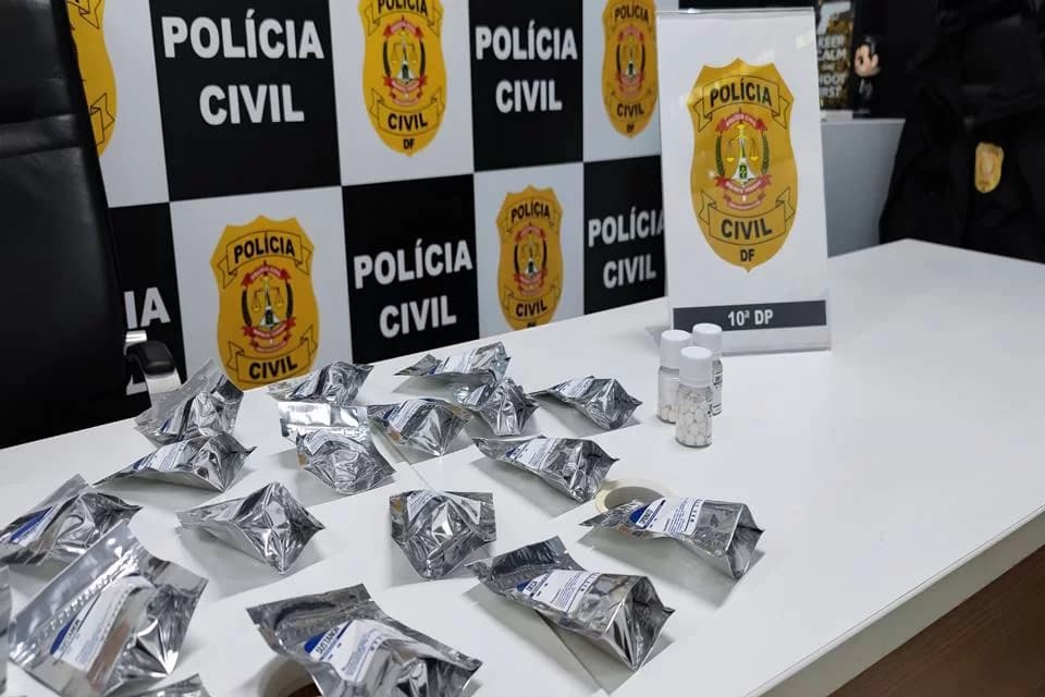 Mulher que traficava anabolizantes pelos Correios é presa no DF