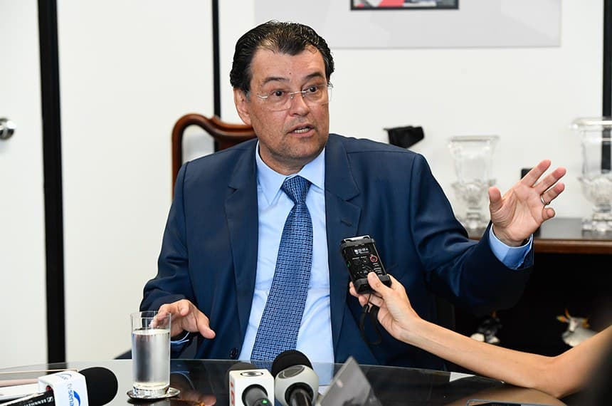Eduardo Braga quer aprovar reforma tributária na CCJ e no Plenário até 9 de novembro