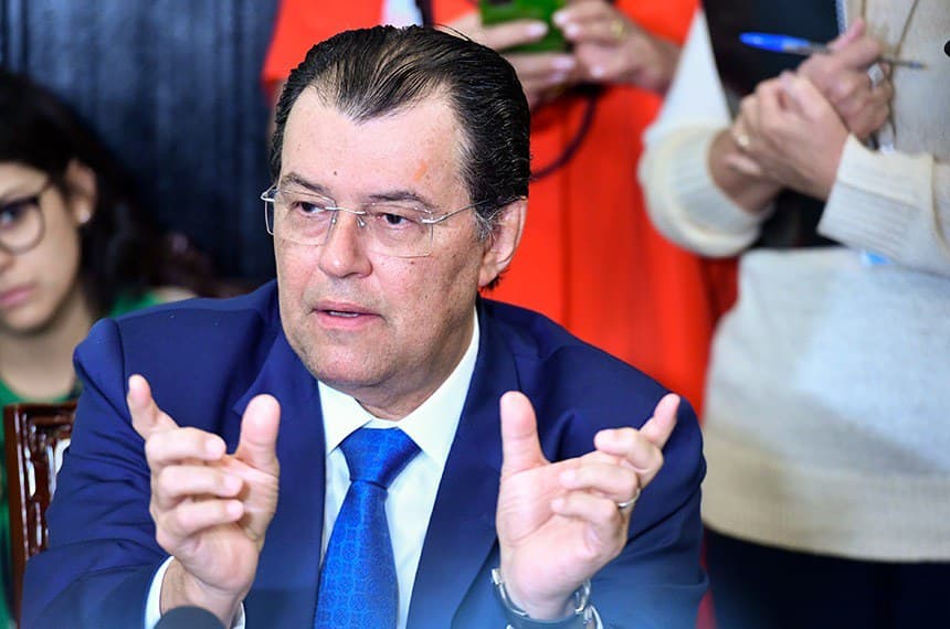 Reforma Tributária: Braga prevê &#8216;trava&#8217; para aumento de imposto