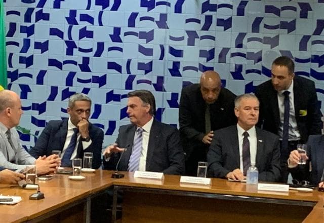 Embaixador de Israel nega ter convidado Bolsonaro para encontro; reunião preocupa Itamaraty