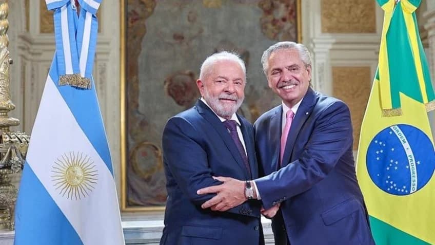 Lula e Fernández correm para assinar acordo com UE antes da posse de Milei