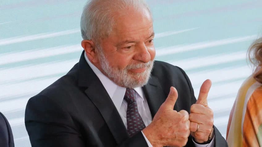 Lula recebe presidente do Corinthians em meio à renegociação de dívida