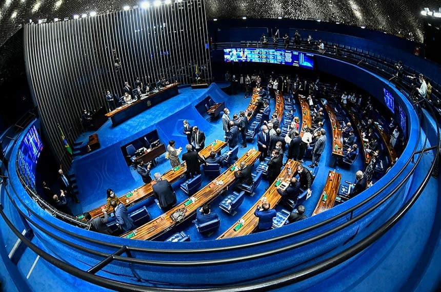 Senado trava envio de indicados ao STJ por suspeita de favorecimento